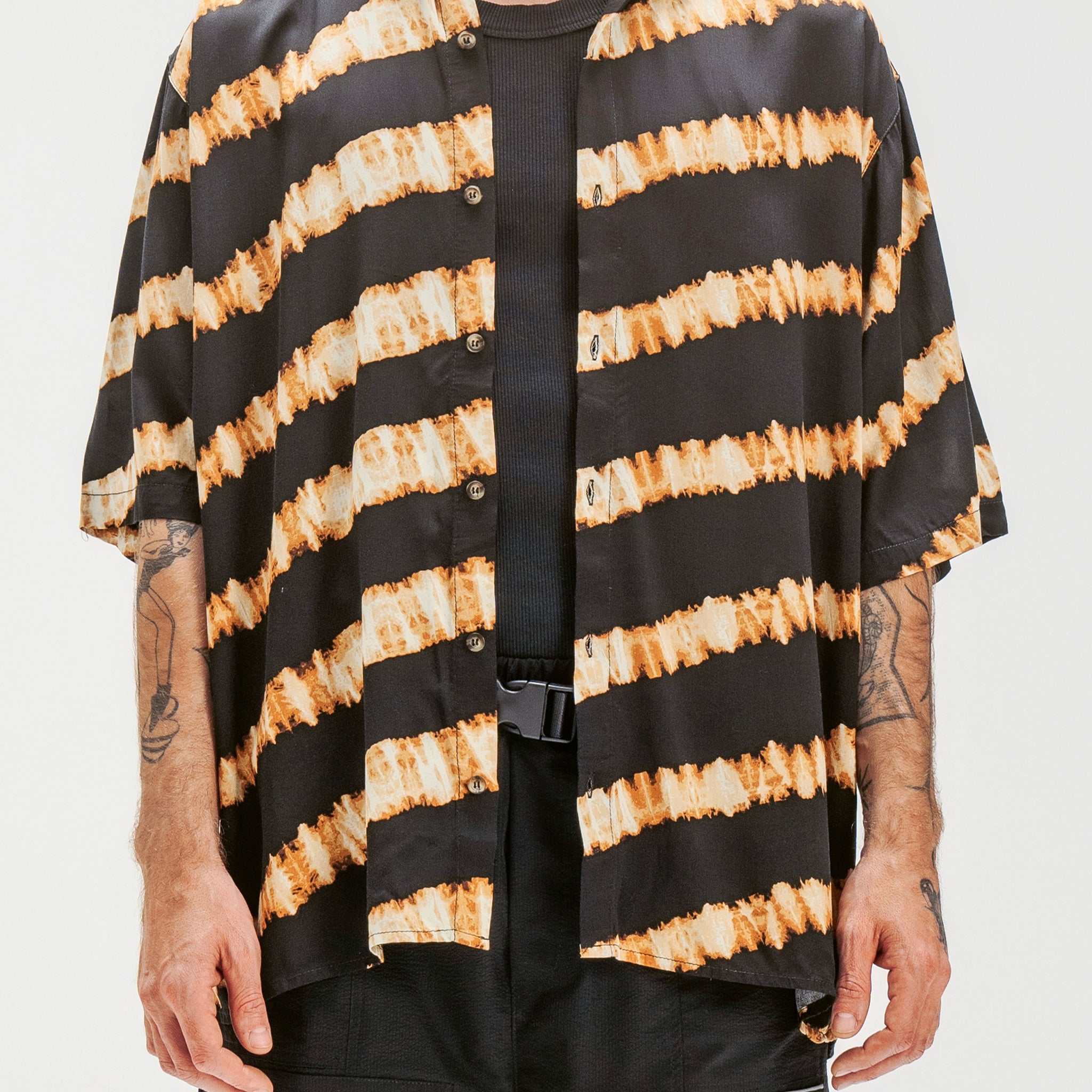CAMISA VERSUS [PRINT L09]