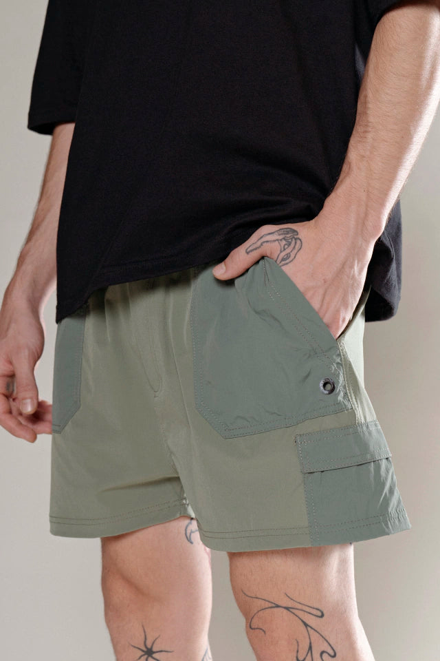 SHORT GURU [ MILITAR ]