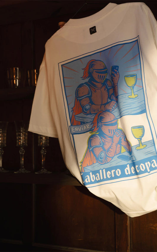 REMERA CABALLERO DE COPAS [ BLANCO ]