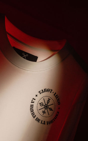 REMERA LA RUEDA DE LA FORTUNA [ BLANCO ]