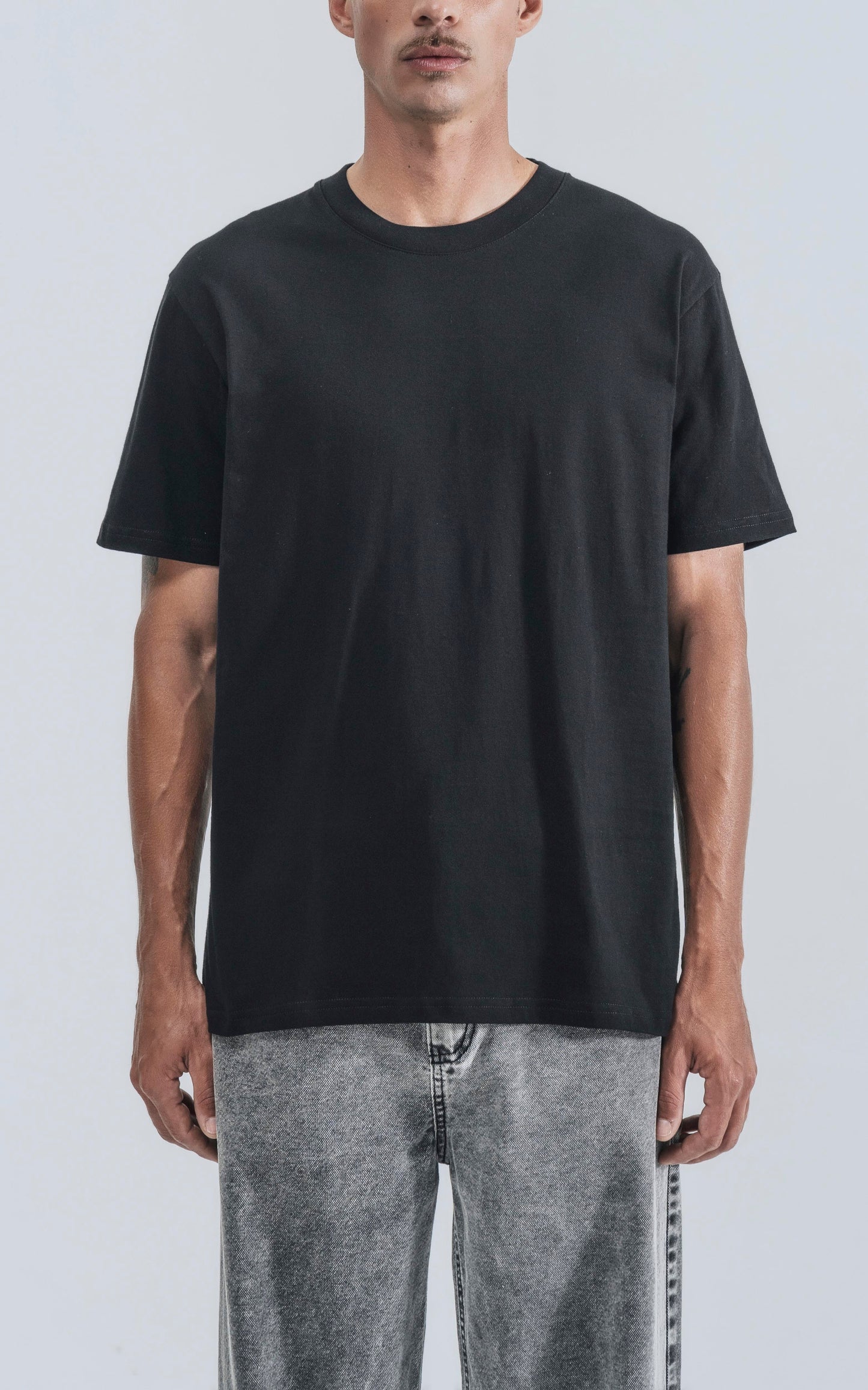 Remera B2Basic Premium [ Negro ]