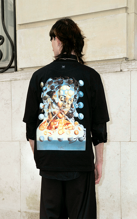 Remera Salvador Dalí [ Negro ]