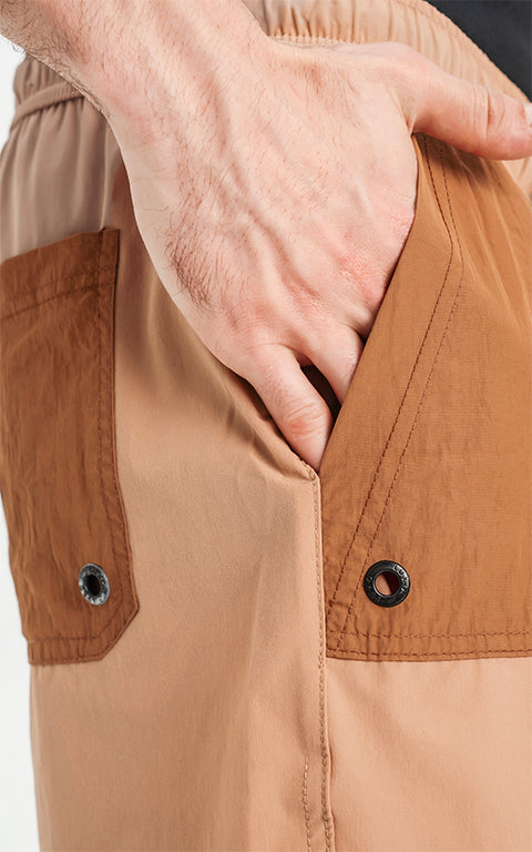 Short Guru [ Camel ]
