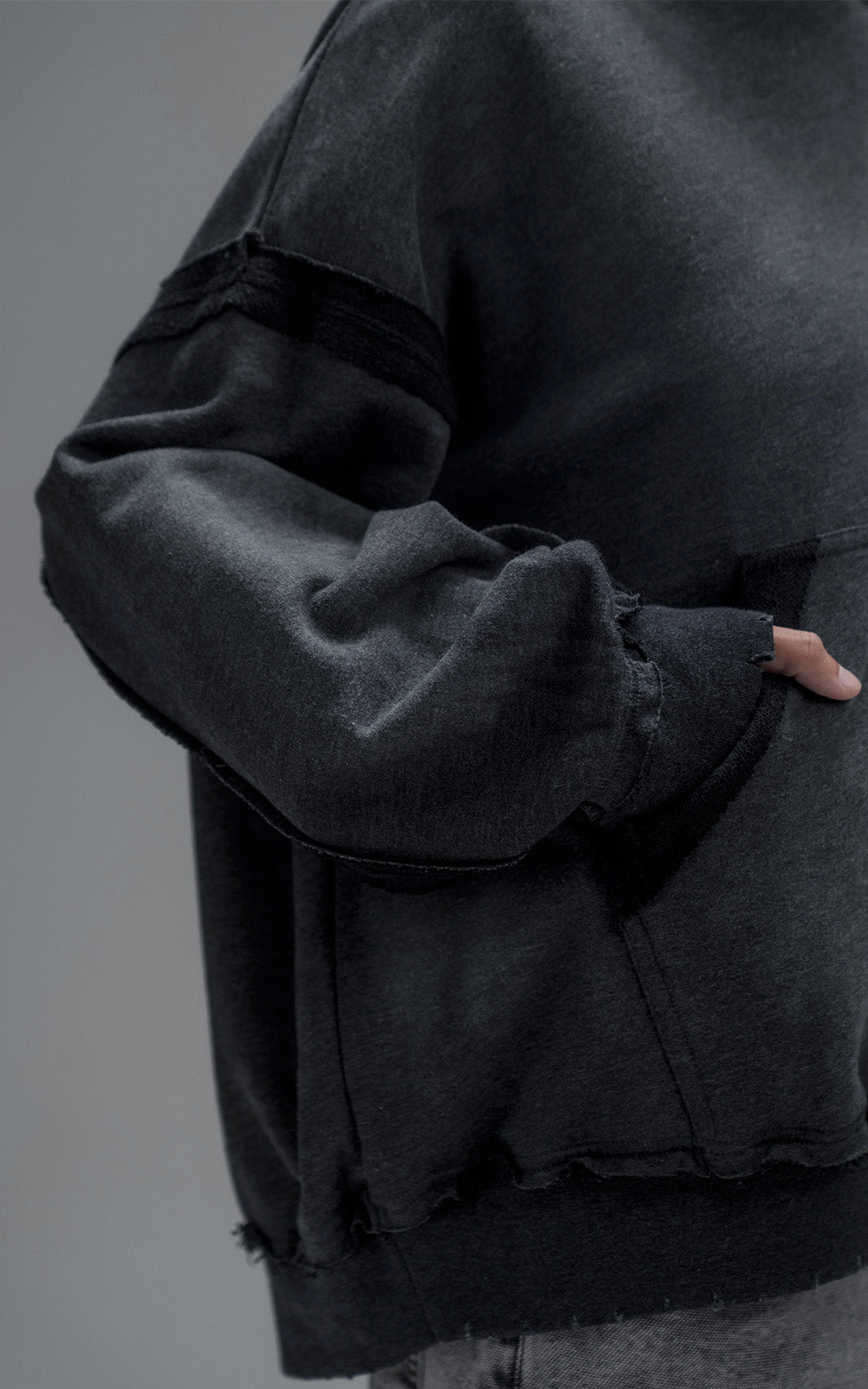 Hoodie Effect [ P. Gris ]