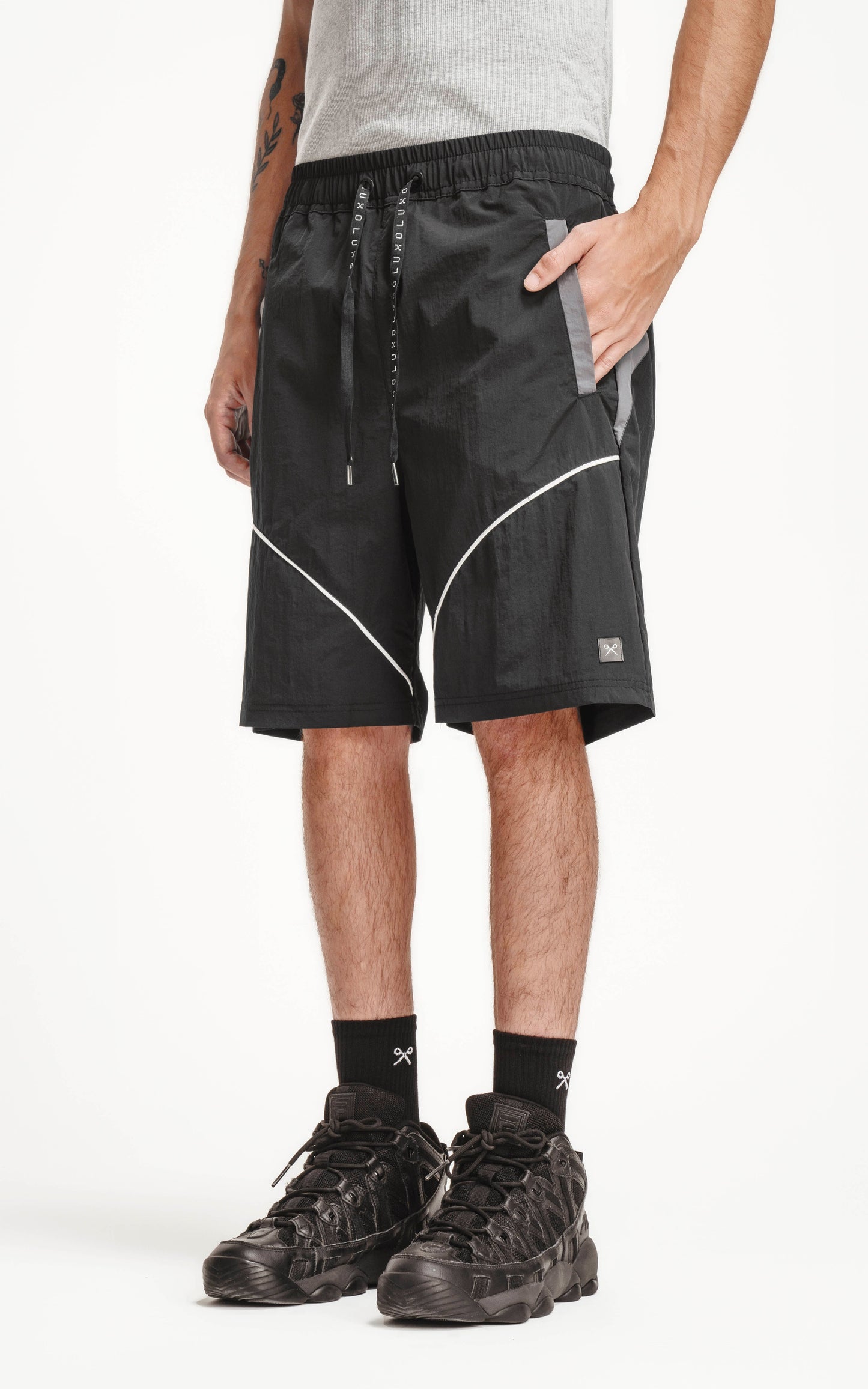 Bermuda Iggy [ Negro-Gris ]