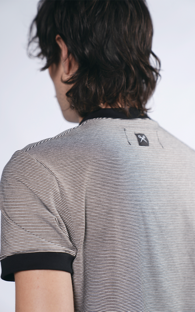 Remera Daily Tee [ Rayado Negro ]