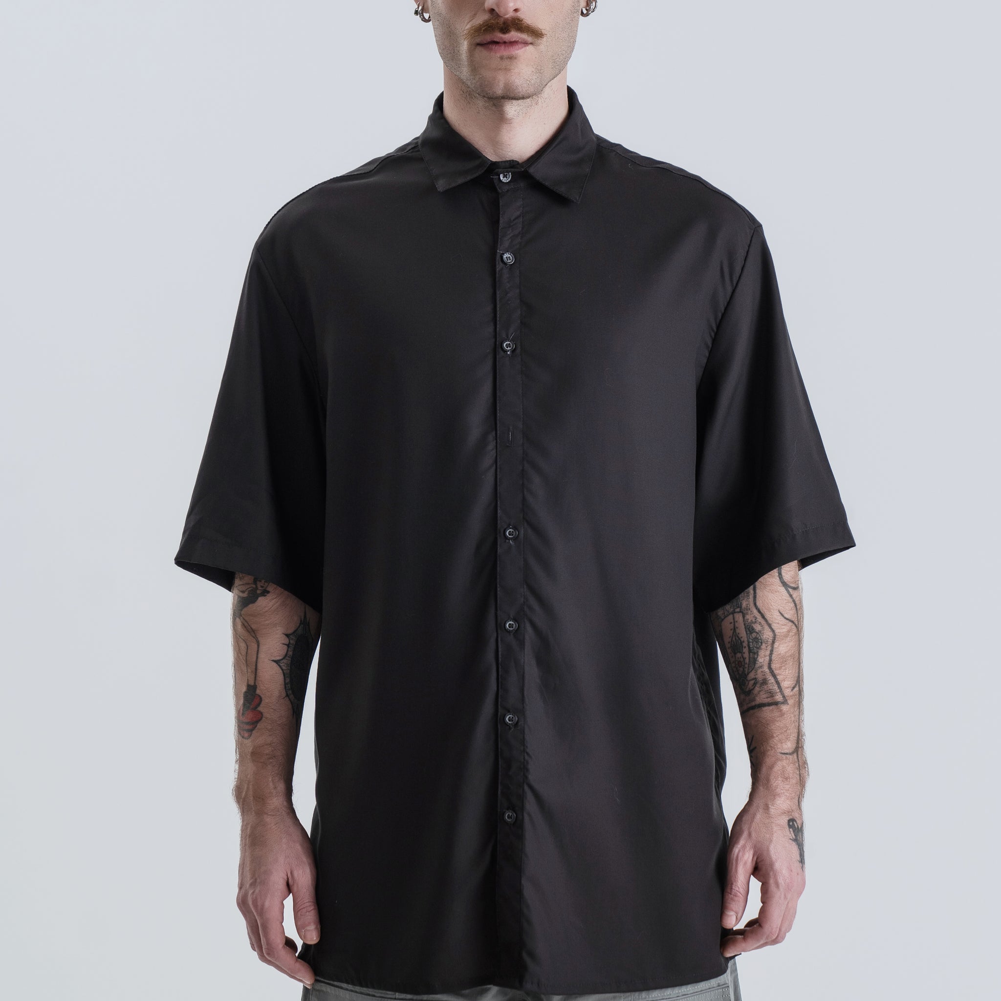 CAMISA CORE [ NEGRO ]