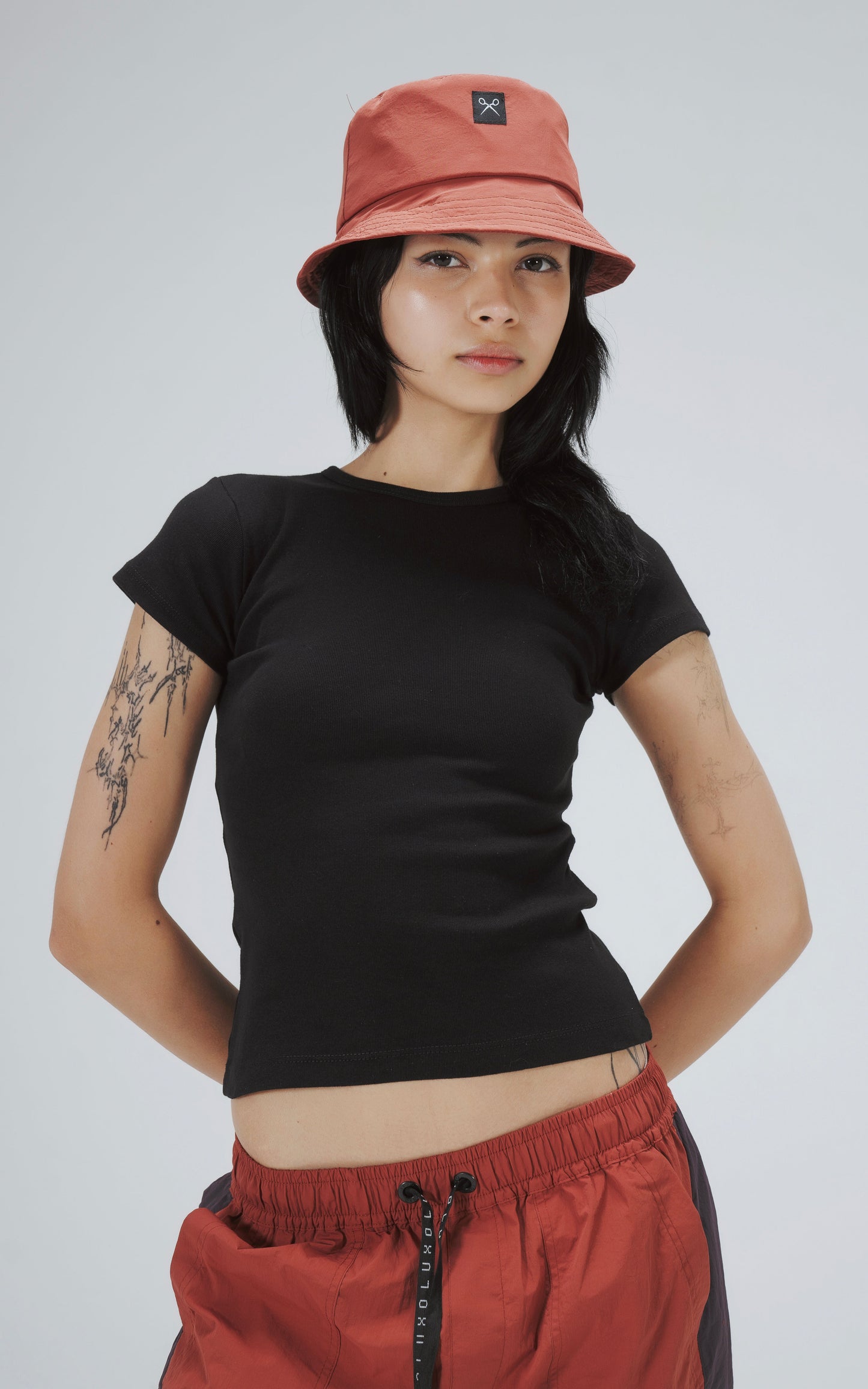 Remera Baby Tee [ Negro ]