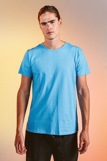 REMERA RELAX FIT PIMA 50.1 [ CELESTE ]