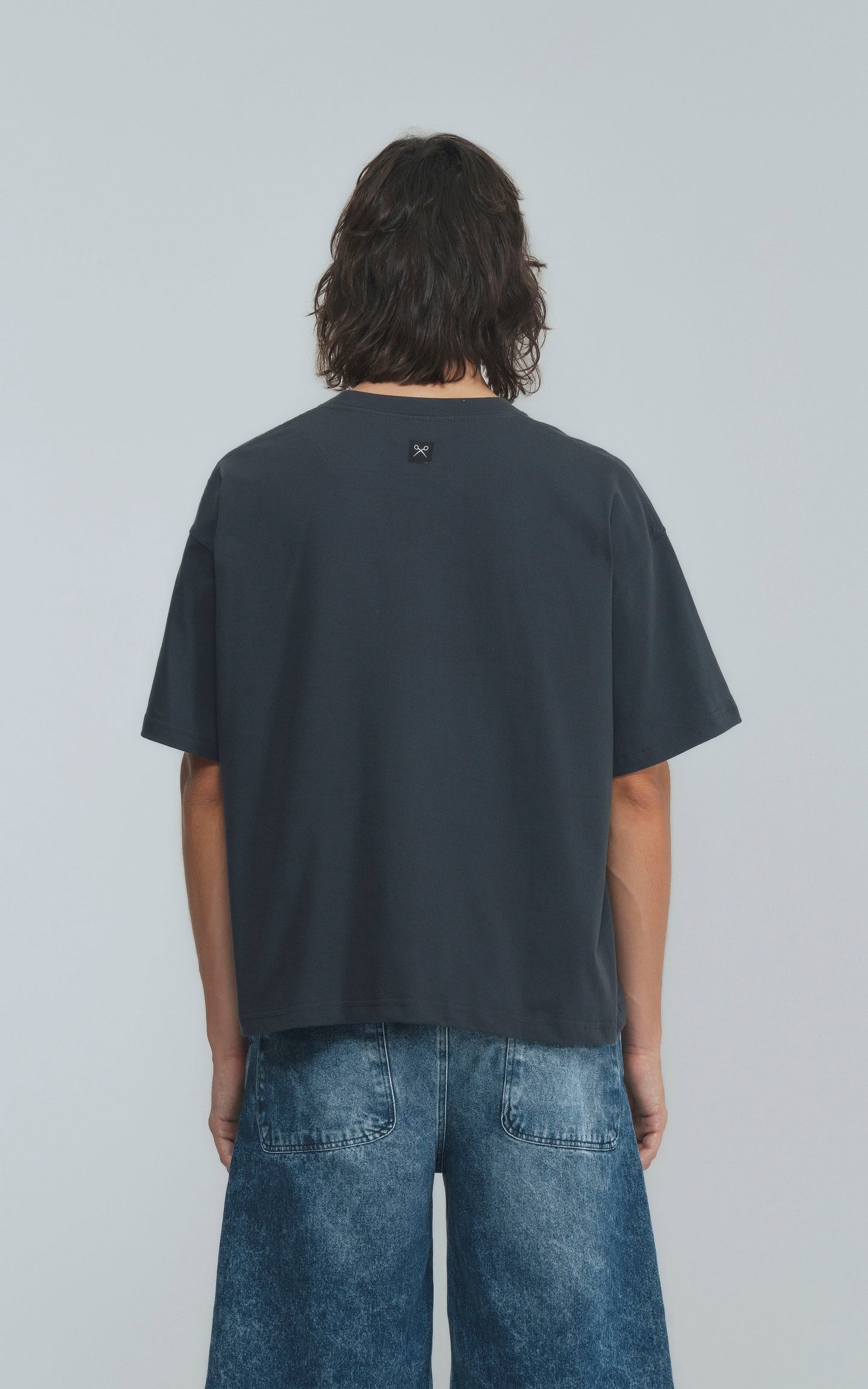 Remera Tracy [ Carbon ]