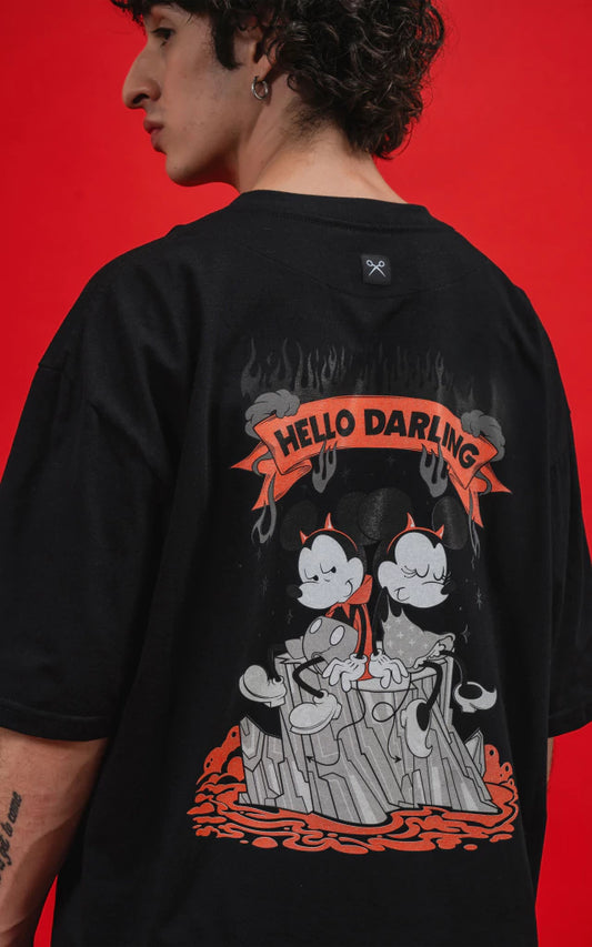 REMERA DISNEY HELLO DARLING [ NEGRO ]