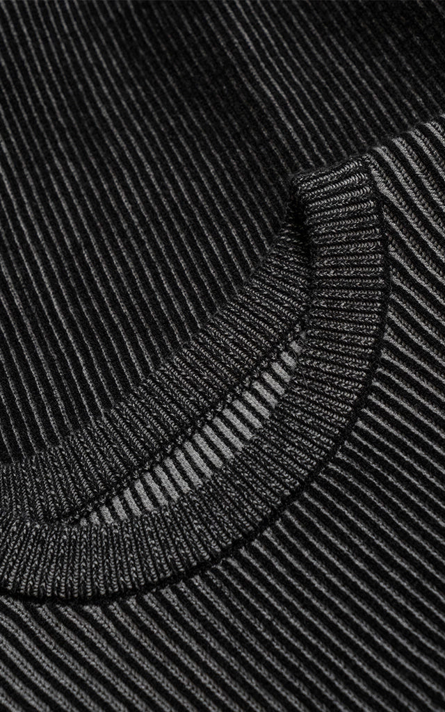 Sweater Shelter [ Negro ]
