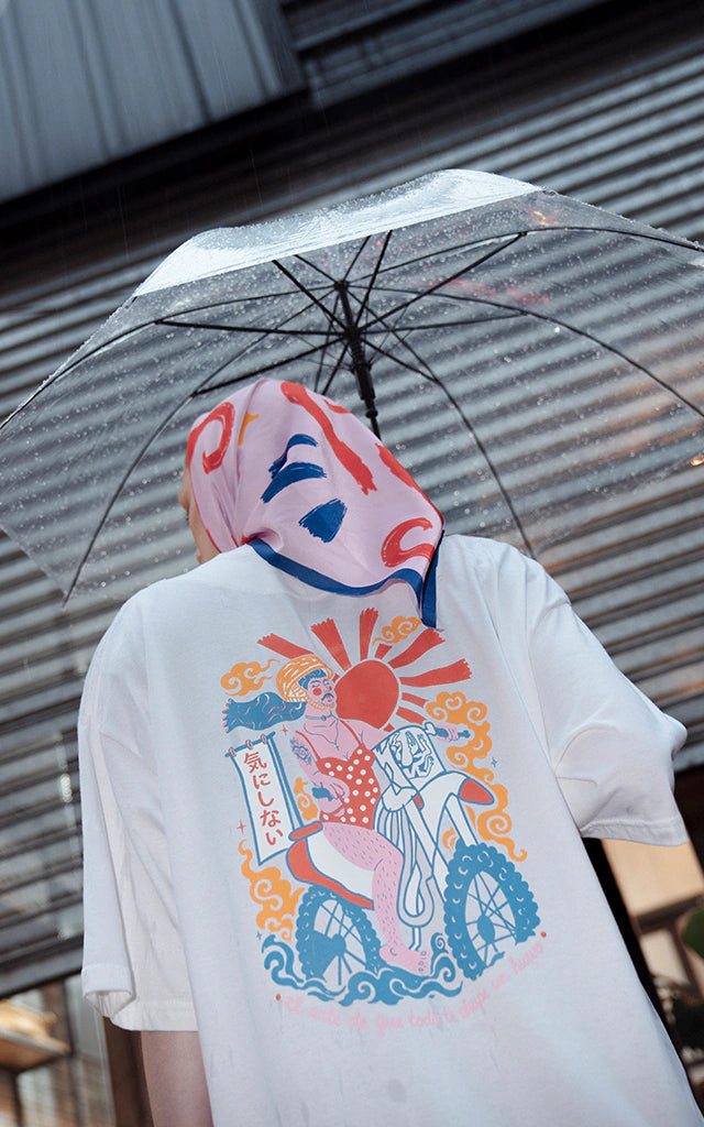 Remera Asia Queen [ Blanco ]