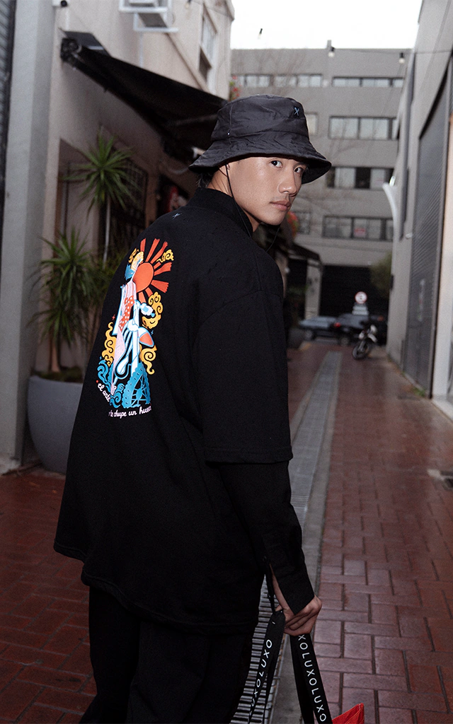 Remera Asia Queen [ Negro ]